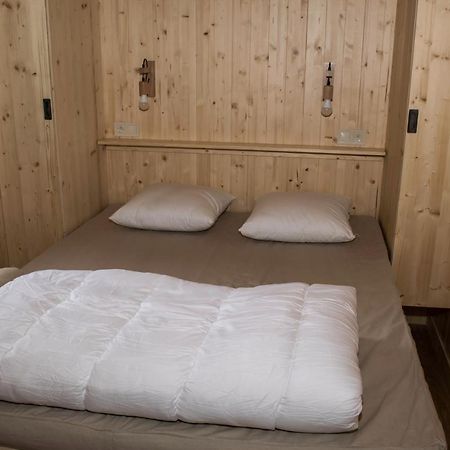 Camping Le Mouliat Hotel Moncrabeau Ngoại thất bức ảnh
