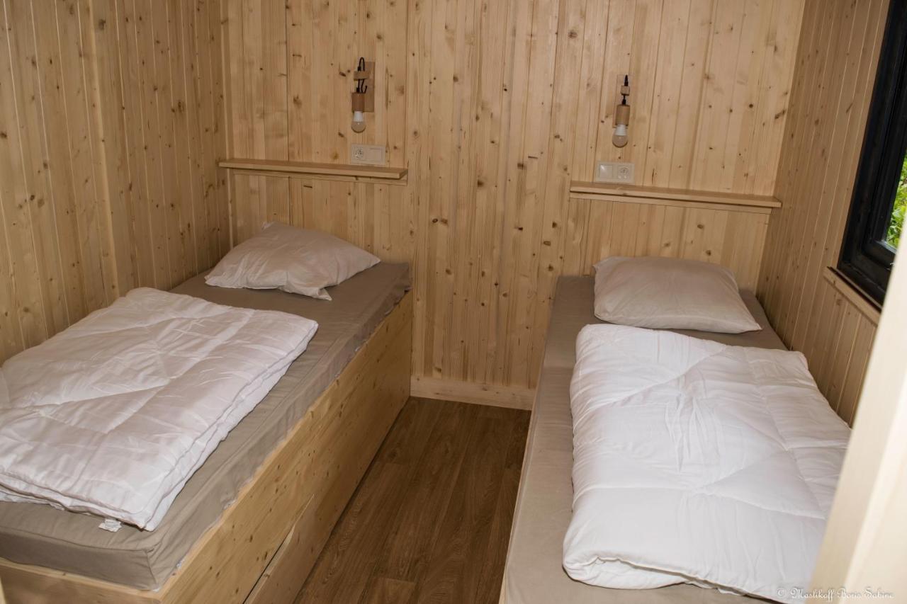 Camping Le Mouliat Hotel Moncrabeau Ngoại thất bức ảnh