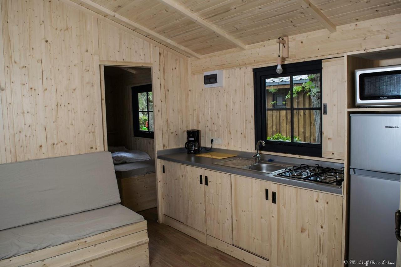 Camping Le Mouliat Hotel Moncrabeau Ngoại thất bức ảnh